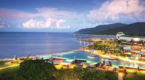 Cairns tourism industry leaders call for changes to marketing of Far North Queensland