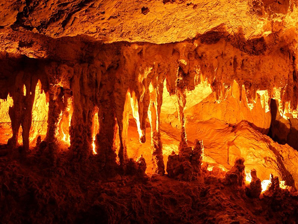 Capricorn Caves attraction among 50 Queensland visitor experiences to receive funding