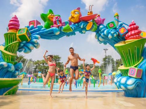Chinese theme park guests demand convenience