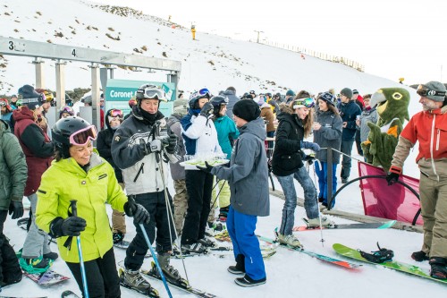 Thousands turn out for Coronet Peak and Mt Hutt season openings