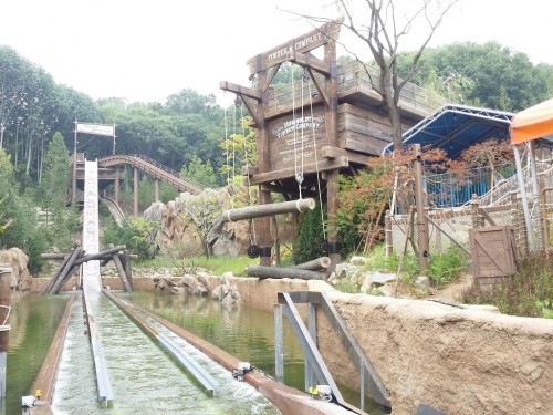 WhiteWater Attractions’ new super Flume doubles ride capacity at Korea’s largest theme park