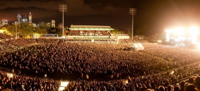 Foo Fighters breaks nib Stadium attendance figures