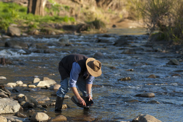 Queensland eases restrictions on fossicking