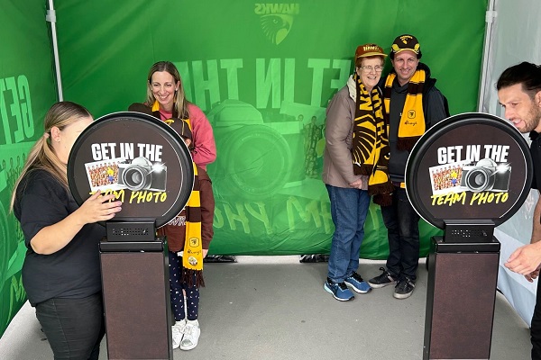 Hawthorn FC and Campaignware deliver unique fan activation for AFL Round 1 at the MCG