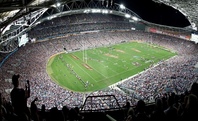 AFL and NRL agree global content partnerships with Facebook