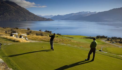 Australian golfers and clubs benefit from new insurance program