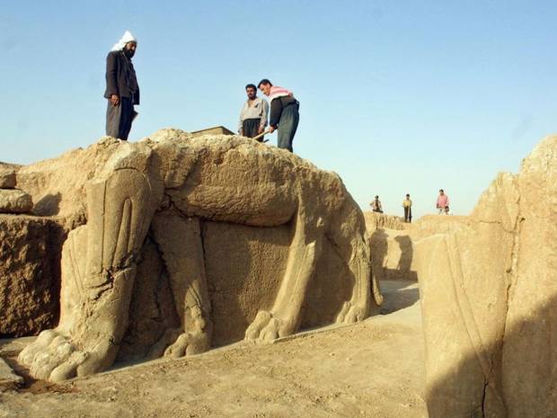 Islamic State militants bulldoze ancient Assyrian city Nimrud