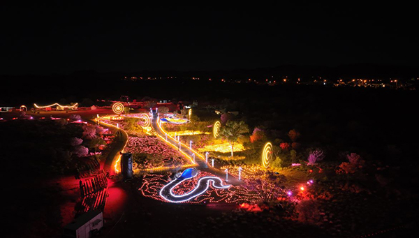 Parrtjima light festival wraps up its eighth successful year in Alice Springs