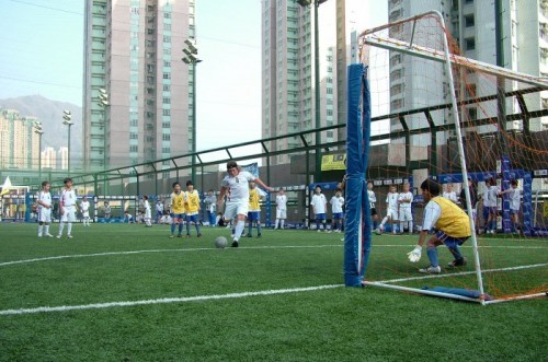 China to build 60,000 football fields by 2020