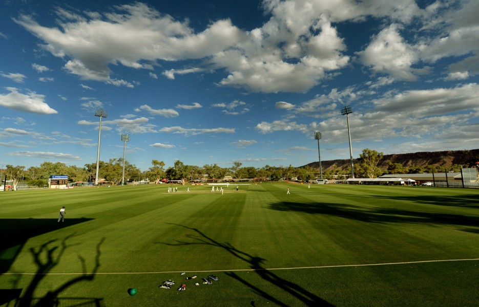 Big Bash League fixture moved from Alice Springs after playing surface deemed unfit