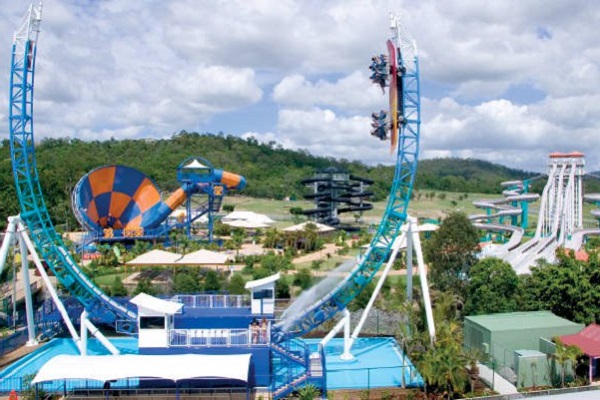 Gold Coast theme parks set to freeze summer recruitment
