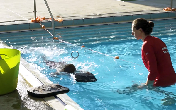 Royal Life Saving concerned over significant fall in swimming lesson enrolments