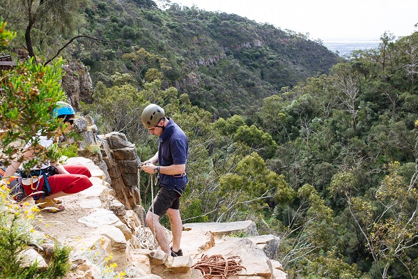 International adventure tourism community rallies to support Australia during bushfire crisis