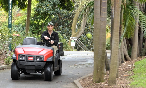 Toro Australia equipment helps Adelaide Zoo horticulture team become more sustainable
