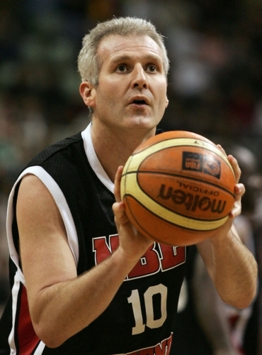 Sydney Kings appoint basketball legend Andrew Gaze as new head coach