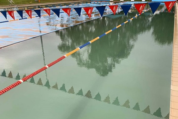 Collision of dust storm and rain clouds impacts pools across Victoria
