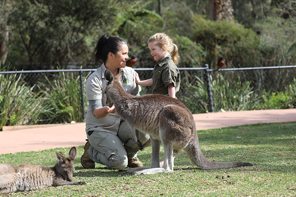 Australian Reptile Park continues to support children’s charities with ‘Pay Discover Forward’ program