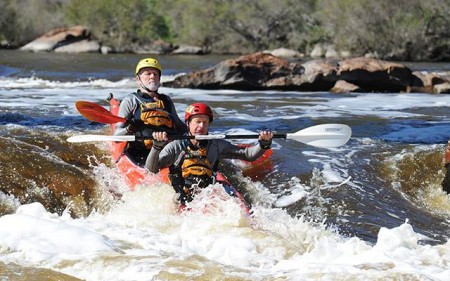 Popular West Australian canoe race cut short as river levels dip