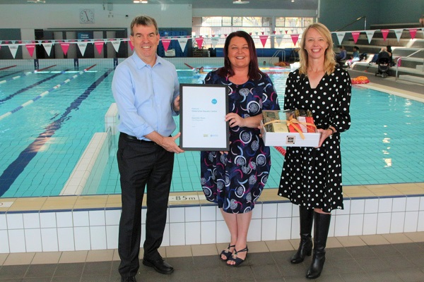 Perth’s Bayswater Waves receives platinum waterwise title