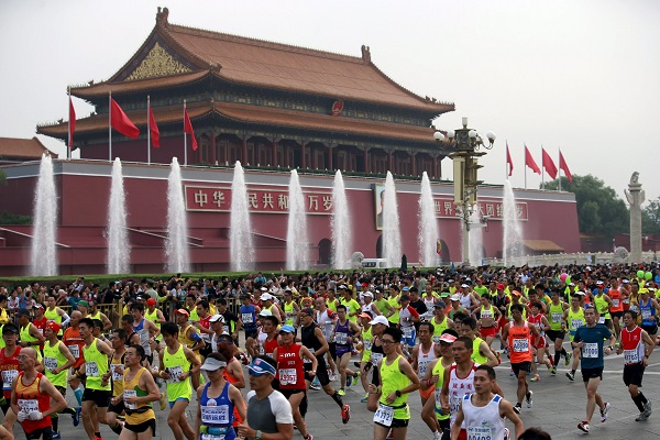 New Chinese COVID outbreaks sees postponement of Beijing and Wuhan marathons