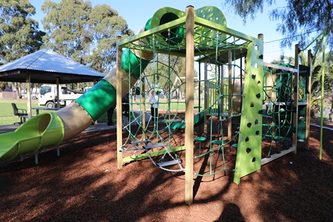 Blacktown City Council reopens playgrounds and calls for mass vaccination hub