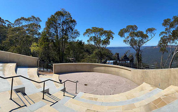 Blue Mountains Echo Point lookout and amphitheatre completed