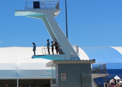 Canberra Olympic Pool leaking 46,000 litres of water daily
