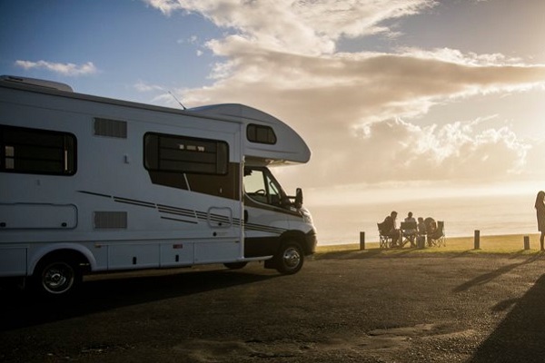 Travellers look to stay on in Australia’s caravan parks