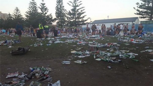 Christmas revellers dump 15 tonnes of litter at Sydney’s Coogee Beach