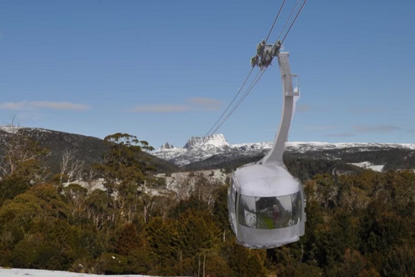 Cableway at Tasmania’s Cradle Mountain in doubt after funding deadline missed