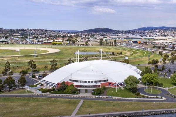 Derwent Entertainment Centre needs significant upgrading to host Tasmanian NBL team