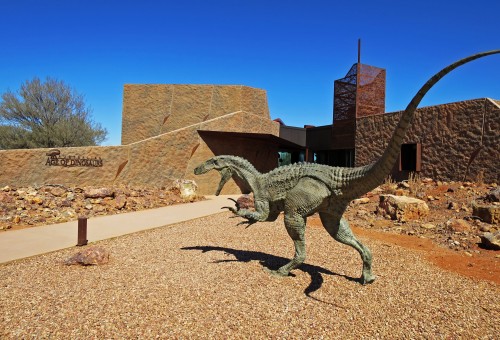 Open-air dinosaur museum launches in western Queensland