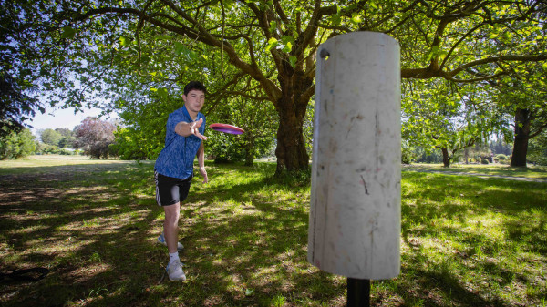 Christchurch Disc Golf course endorsed by community board