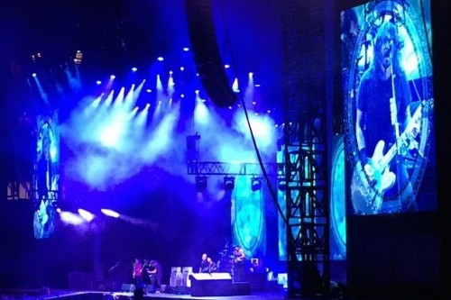 Foo Fighters Anz Stadium Concert Heralds Massive Year Of