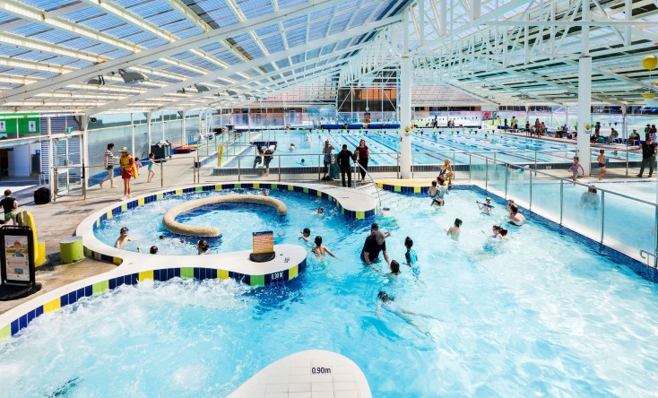 Fremantle Leisure Centre offers free entry to celebrate reopening of its indoor pools