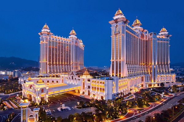New $2 billion casino opens in Macau