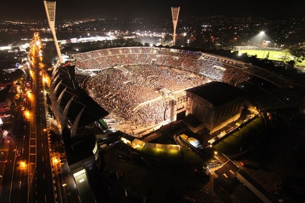 Foo Fighters lead resurgence of stadium rock in Australia