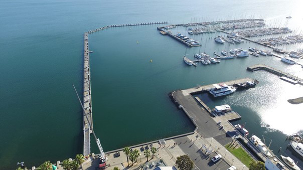 Poralu Marine delivers Australia’s longest public floating wave attenuator in Geelong