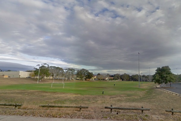 ACT Government to sacrifice 1.6 hectare Holt sporting fields for shopping centre expansion