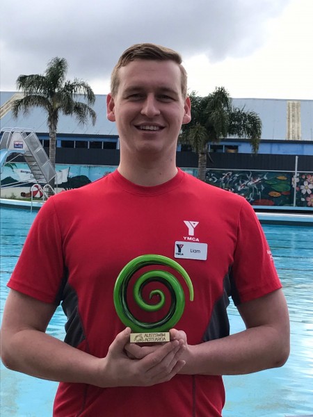 Auckland swim teacher receives national award