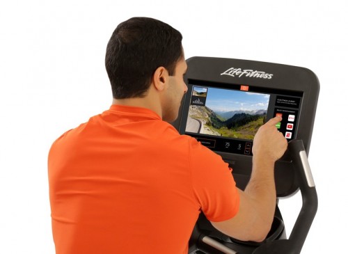Life Fitness partners with VirZOOM to pilot virtual reality exercise competitions
