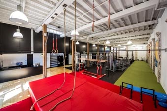 New Sydney gym turns away from mirrors, music and TV
