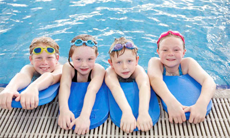 Victorian schools to be required to make sure all primary school students can swim