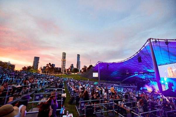 Victoria Government announces reopening plan with crowds to attend Melbourne Cup and concerts at the Sidney Myer Music bowl