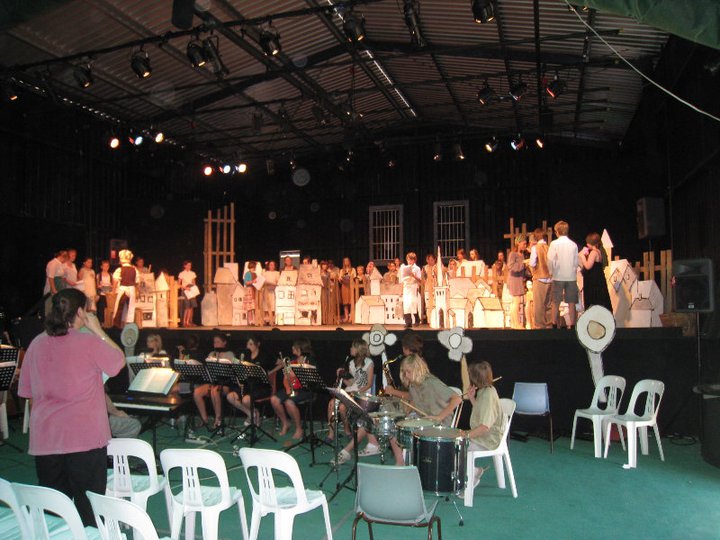 Curtain falls on Morundah’s pig shed performing arts venue