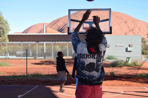 Basketball facility opens at Mutitjulu indigenous community in Northern Territory