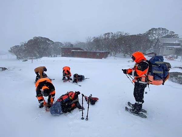 NSW SES Alpine Search and Rescue Unit train up new members and paramedics