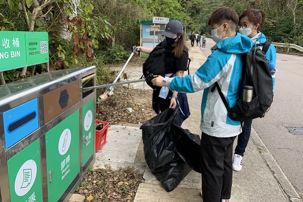 Ocean Park staff focus on the environment during Hong Kong closures