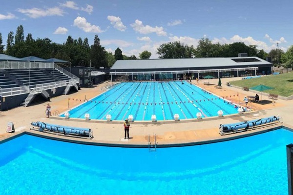 Outdoor pool at Orange Aquatic Centre reopens for summer with COVID-19 conditions