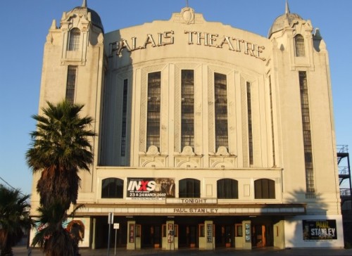 Tex Perkins to seek election in bid to protect Melbourne’s Palais Theatre